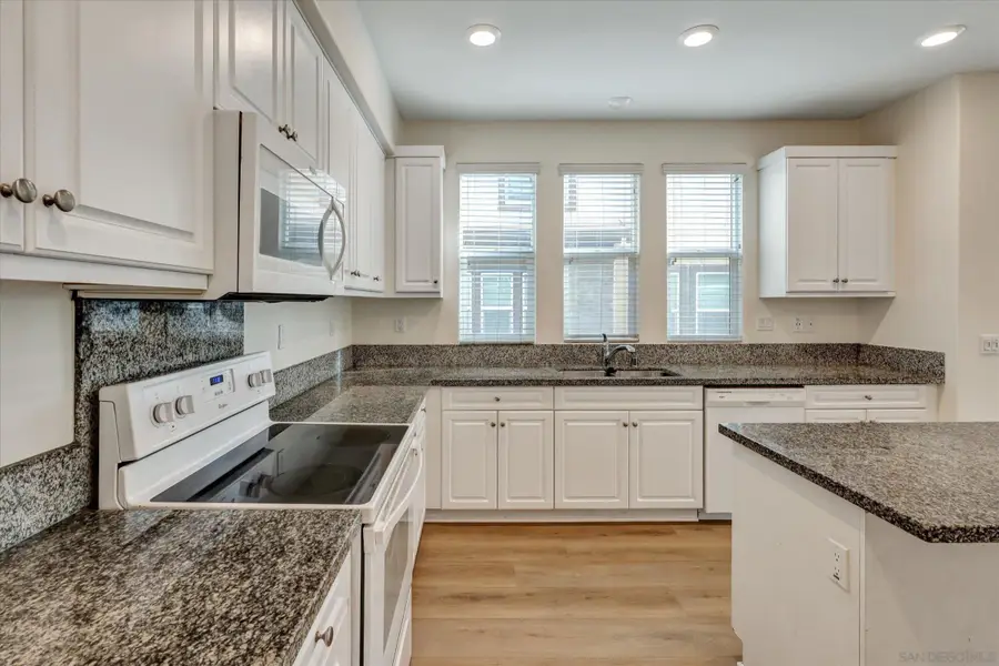 311 Mission Terrace Ave, San Marcos, CA 92069 - Image #3