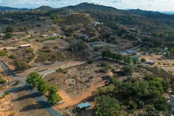 11541 Turner Heights Drive, Escondido, CA 92026