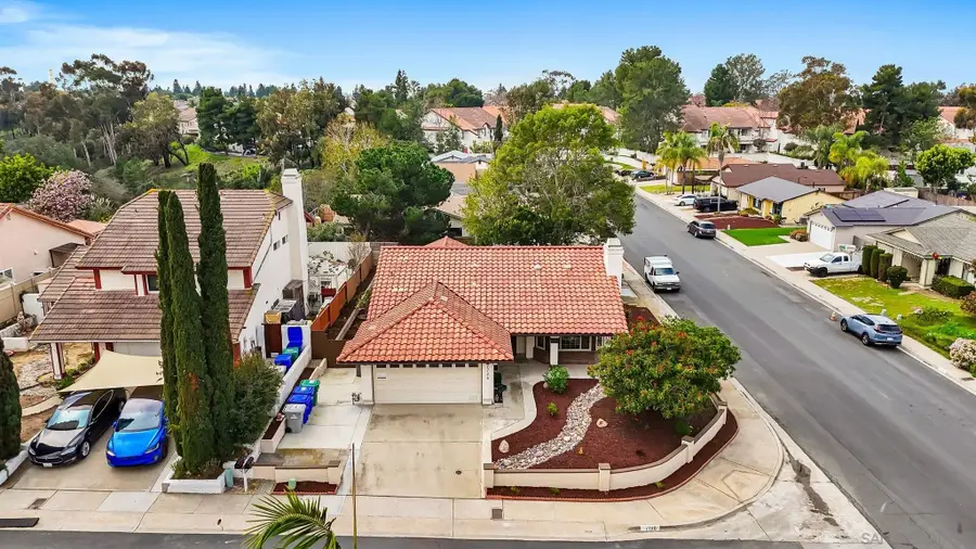 7726 Acama Pl, San Diego, CA 92126 - Image #2