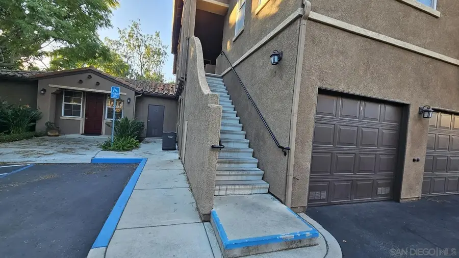 14510 Camino De La Luna #6, San Diego, CA 92127 - Image #2