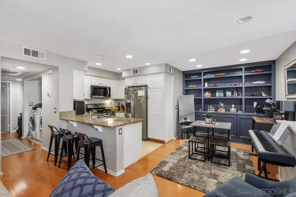 3182 Cabrillo Bay Lane, San Diego, CA 92110 - Image #1