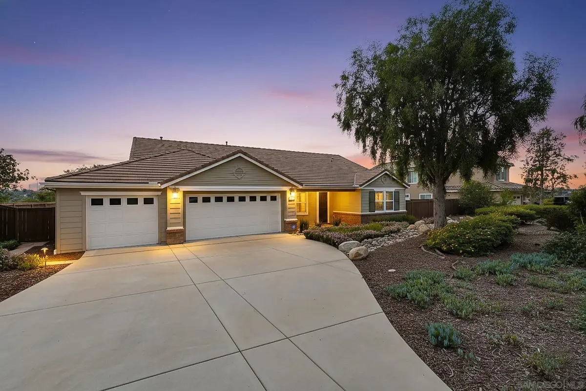 1818 Hayden Ranch Rd, Vista, CA 92084 - Image #1