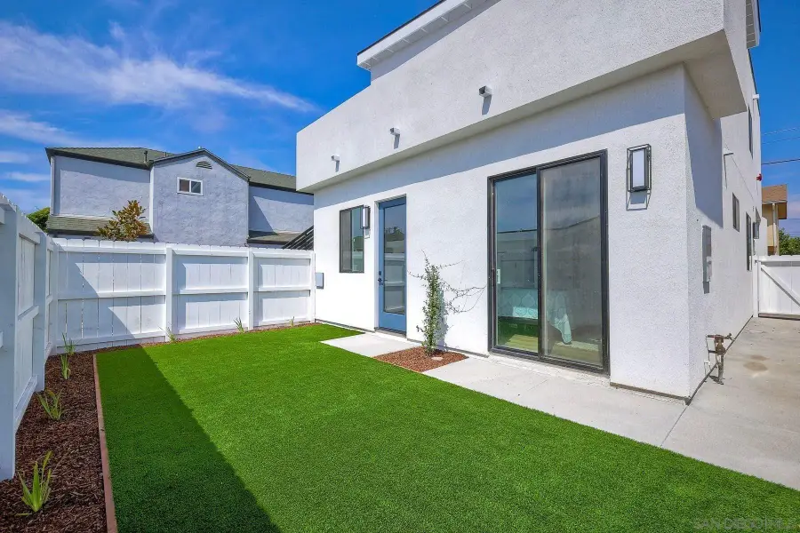 573 Florida St, Imperial Beach, CA 91932 - Image #2