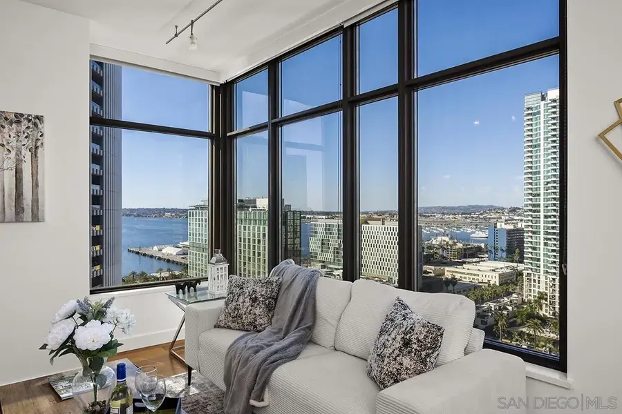 700 W E Street #1903, San Diego, CA 92101 - #3