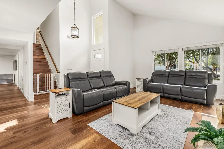 13010 Roundup Ave, San Diego, CA 92129 - Image #2