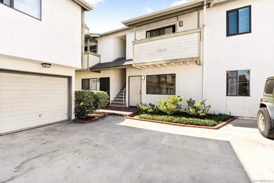 1654 Oliver Ave #6, San Diego, CA 92109 - #3