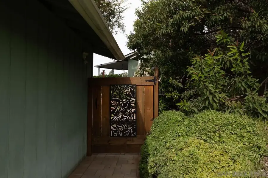 730 Lonsdale Ln, Vista, CA 92084 - Image #3