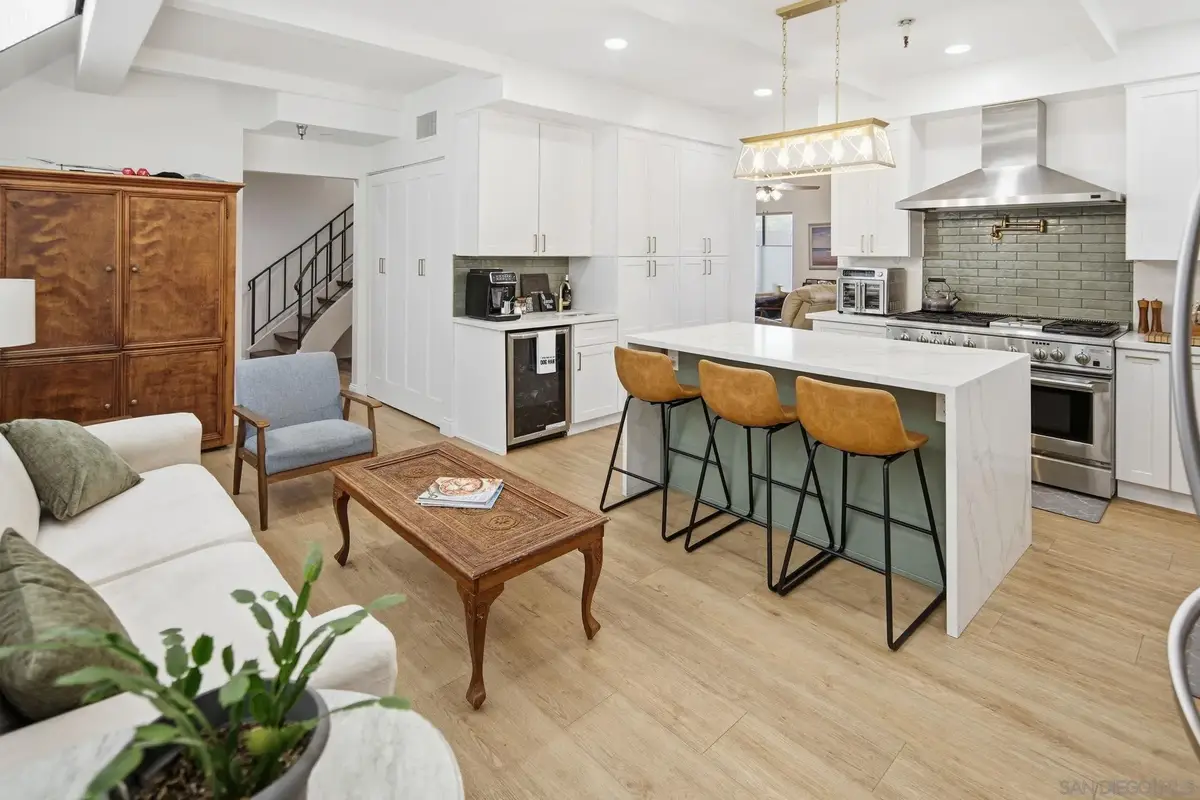 835 D Avenue #5, Coronado, CA 92118 - Image #1