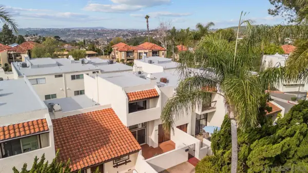 7410 Caminito Carlotta, San Diego, CA 92120