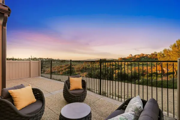 1794 Valley Oak Way, Oceanside, CA 92056