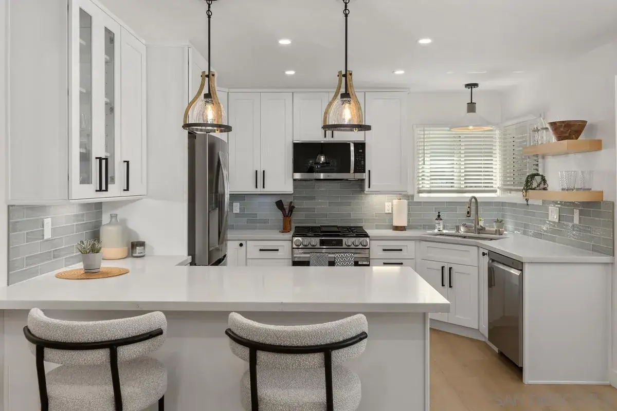 1743 Reed, San Diego, CA 92109 - Image #1