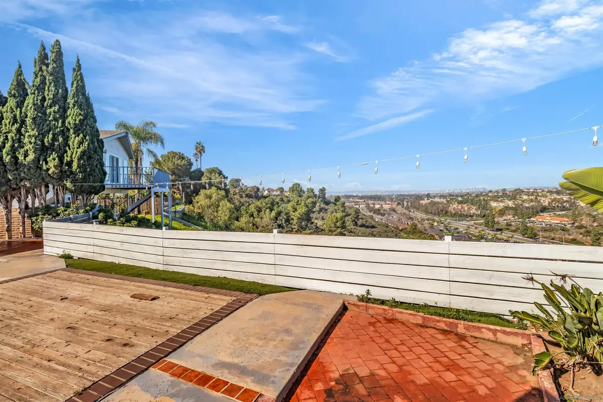 607 E J St, Chula Vista, CA 91910 - Image #1