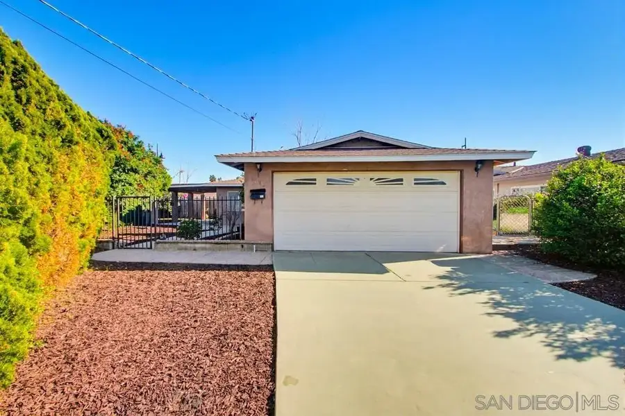 1015 Cedar Brook, Escondido, CA 92025 - Image #2