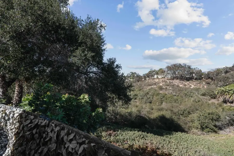 2750 Wheatstone #110, San Diego, CA 92111 - #2