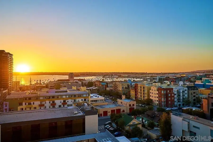 300 W Beech St #1003, San Diego, CA 92101 - Image #2