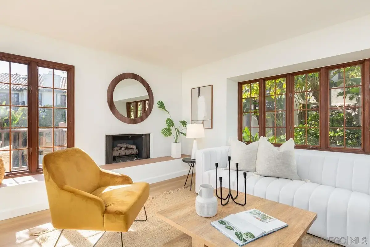 8662 Villa La Jolla Dr #1, La Jolla, CA 92037 - Image #1