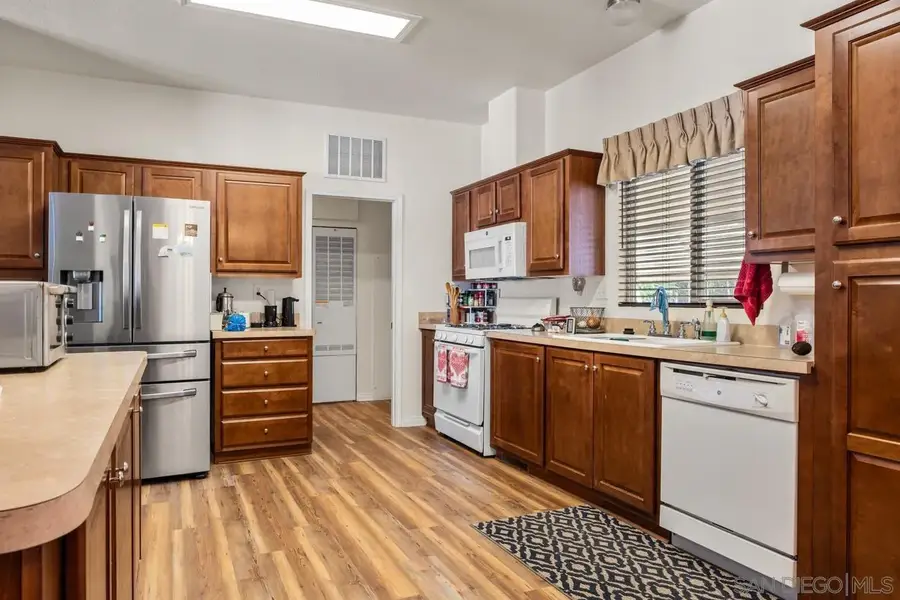 525 W El Norte Parkway #75, Escondido, CA 92026 - Image #2