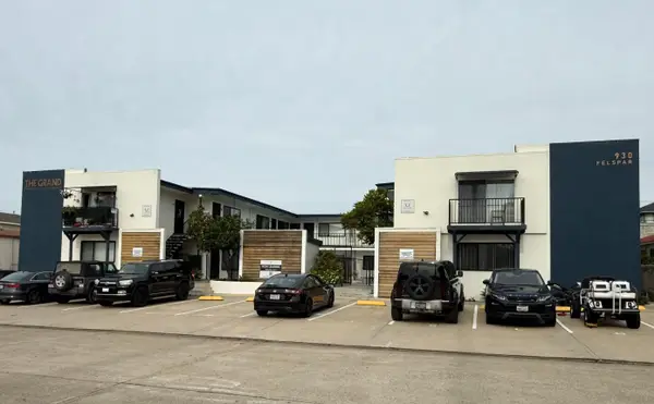 930 Felspar St, San Diego, CA 92109