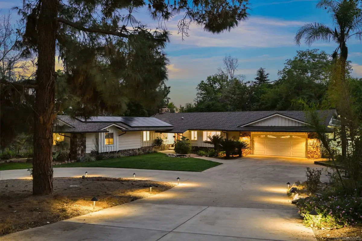 8615 Mariposa St, La Mesa, CA 91941 - Image #1