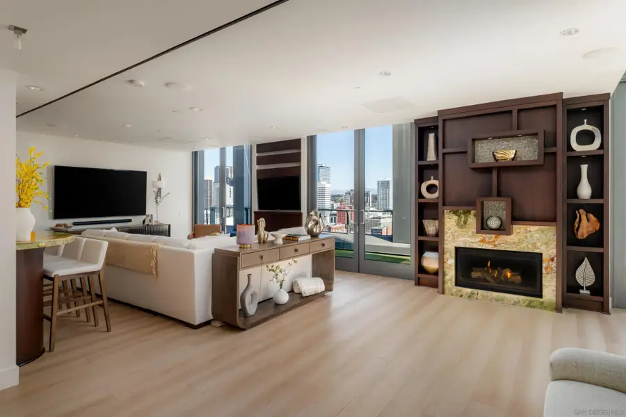 645 Front St #2204, San Diego, CA 92101 - Image #3