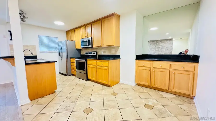 9860 Dale Avenue #C12, Spring Valley, CA 91977 - #3