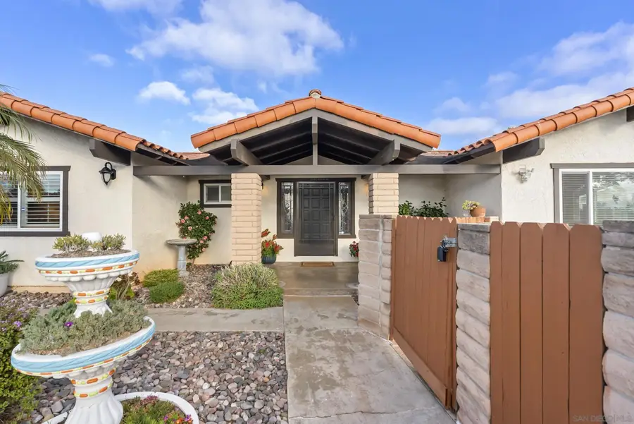 1918 Odell Cir, Vista, CA 92084 - #2