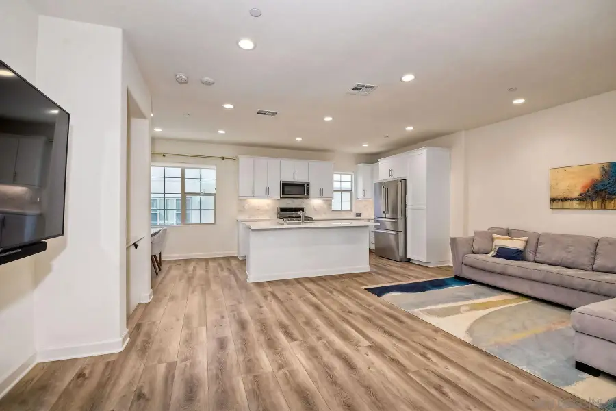 912 Slate St, San Marcos, CA 92078 - Image #2