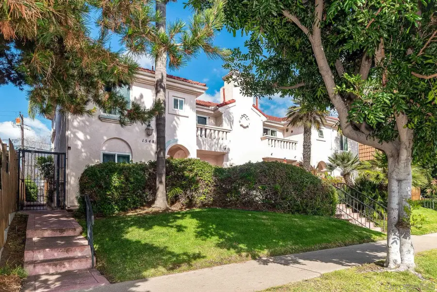 1548 Thomas Ave #6, Pacific Beach, CA 92109 - Image #2