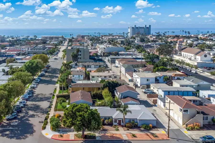 4652-64 Dawes St, San Diego, CA 92109 - #3