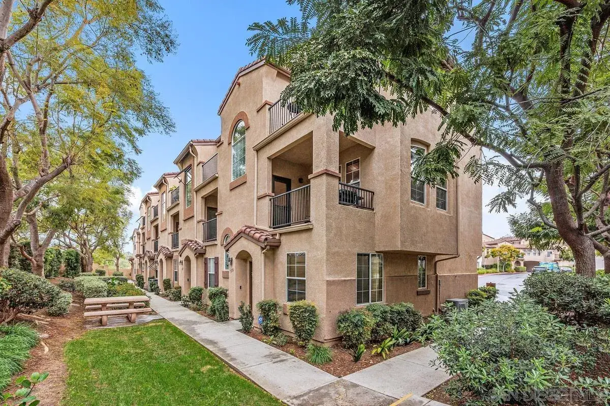 3133 Via Puerta, Carlsbad, CA 92009 - #1