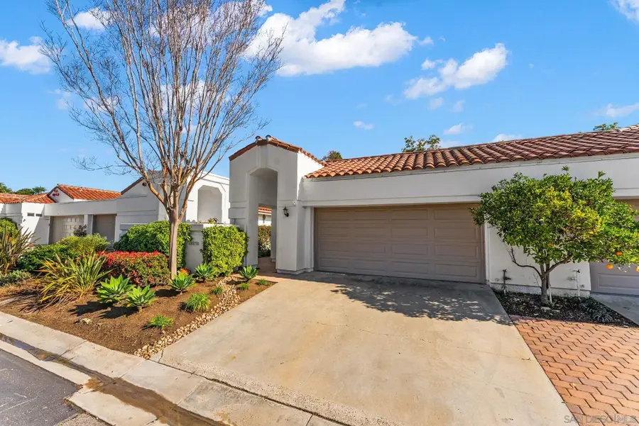 4676 Barcelona Way, Oceanside, CA 92056 - #2