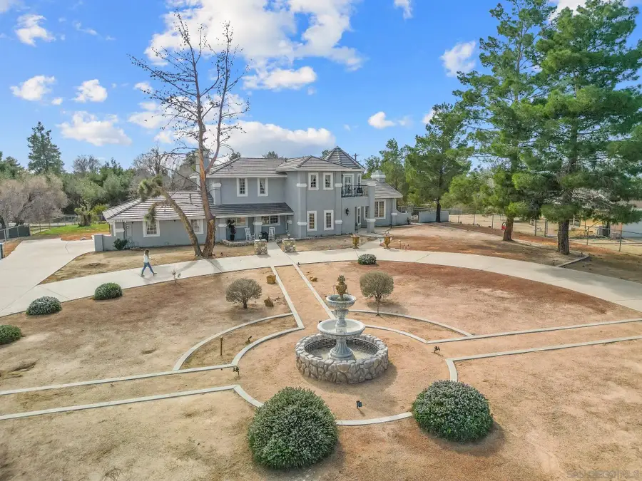 19775 Symeron Rd, Apple Valley, CA 92307 - #2