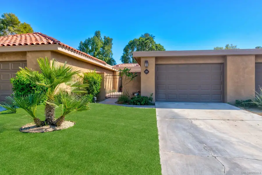 19 Granada Dr, Rancho Mirage, CA 92270 - #2