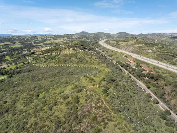 Vista Valle Camino, Fallbrook, CA 92028