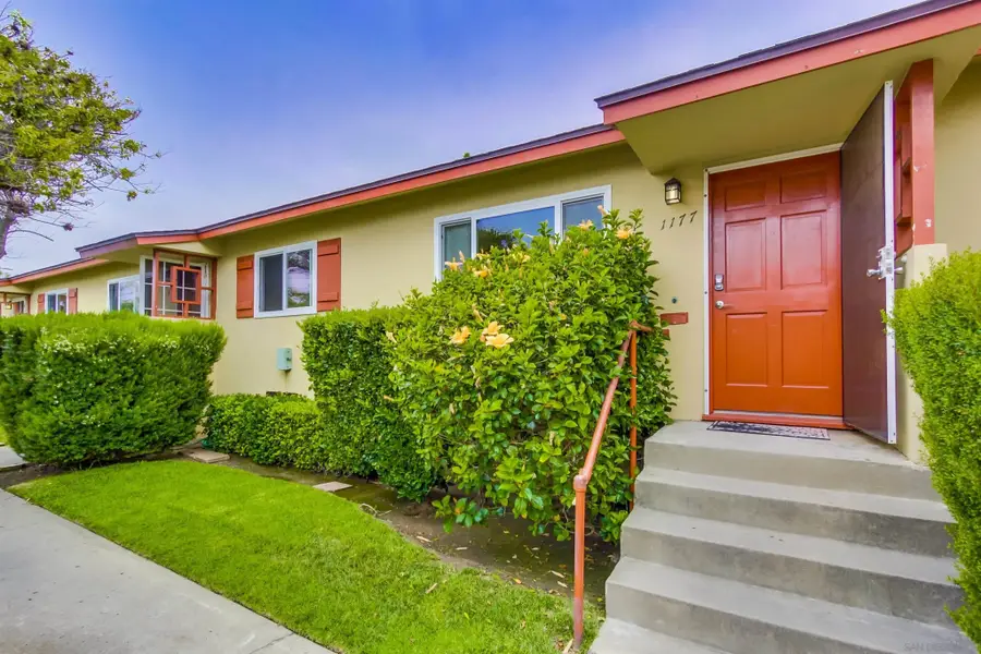 1173-1179 Felspar St., San Diego, CA 92109 - #3