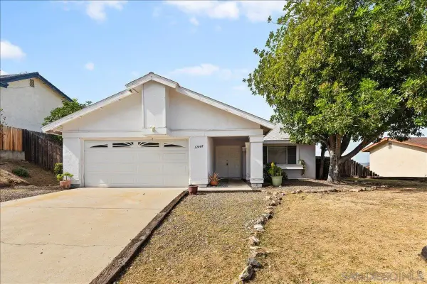 12448 Ridgeton Dr, Lakeside, CA 92040