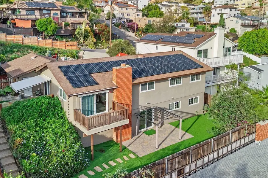 9545 Chestnut St, Spring Valley, CA 91977 - #3