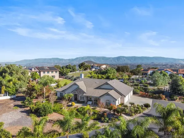 28373 Cavalier Ct, Escondido, CA 92026