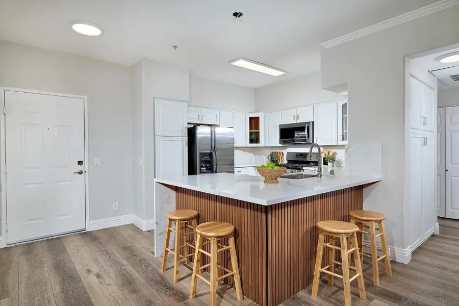 12374 Carmel Country Rd #208, San Diego, CA 92130 - #3