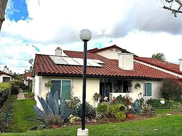 2425 Cranston Dr. #219, Escondido, CA 92025