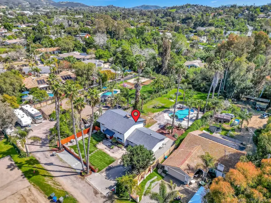 1349 Bonair Rd, Vista, CA 92084 - #3