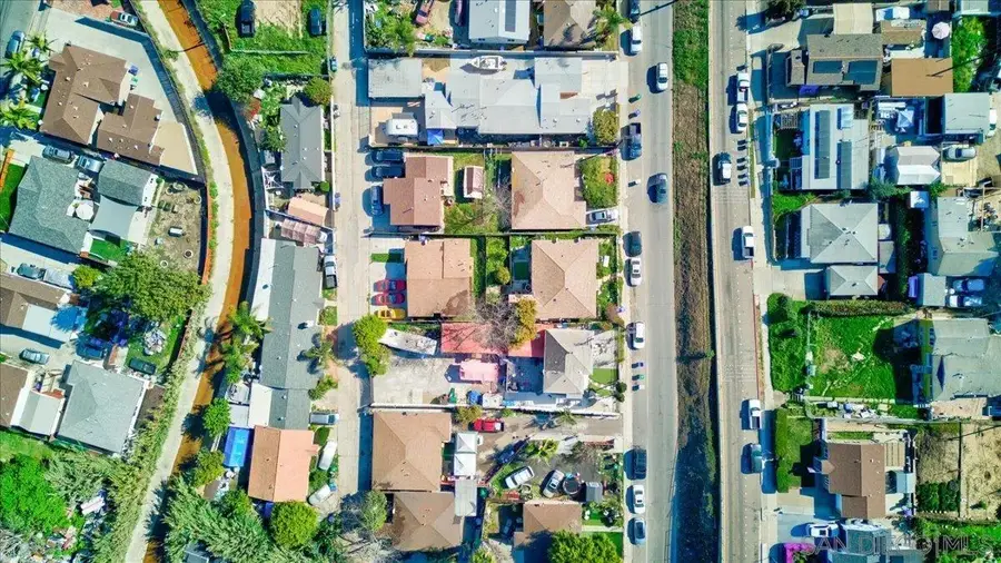 4250-4252 Division, San Diego, CA 92113 - #2