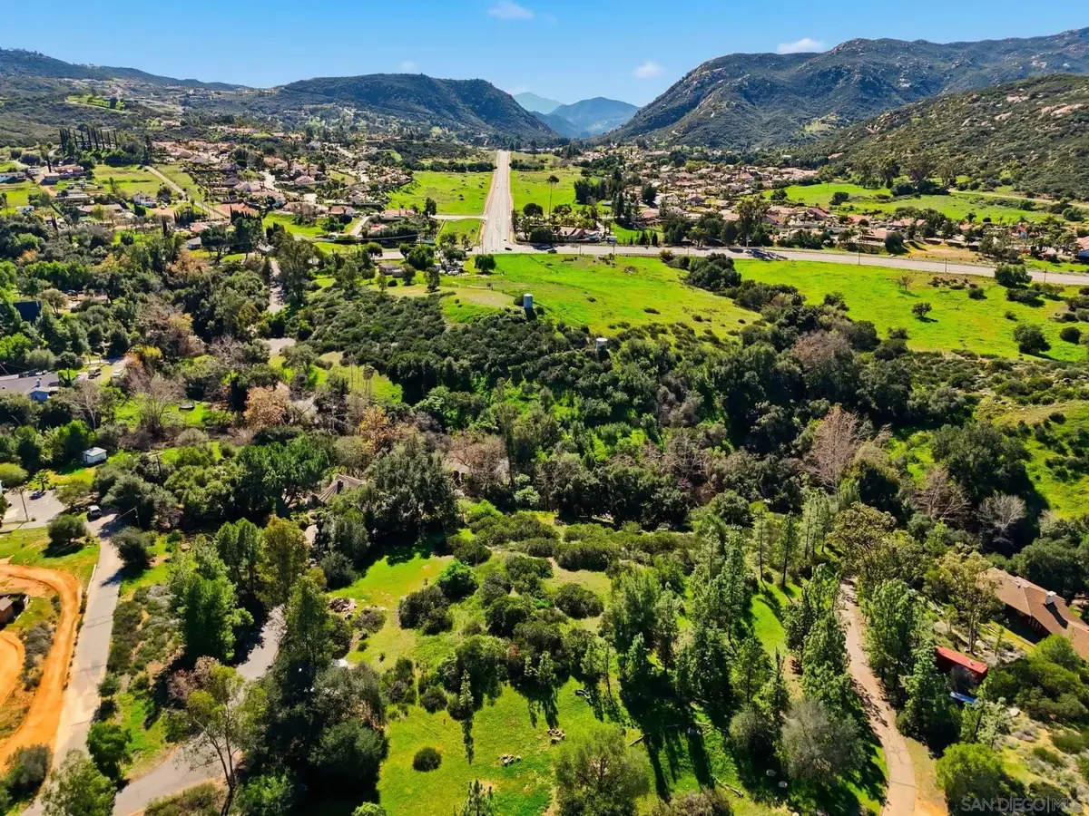 432 Arnold Way #B, Alpine, CA 91901 - #1