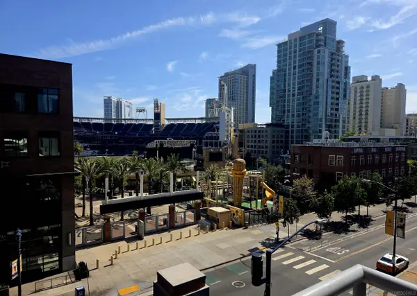 427 9th Ave #403, San Diego, CA 92101