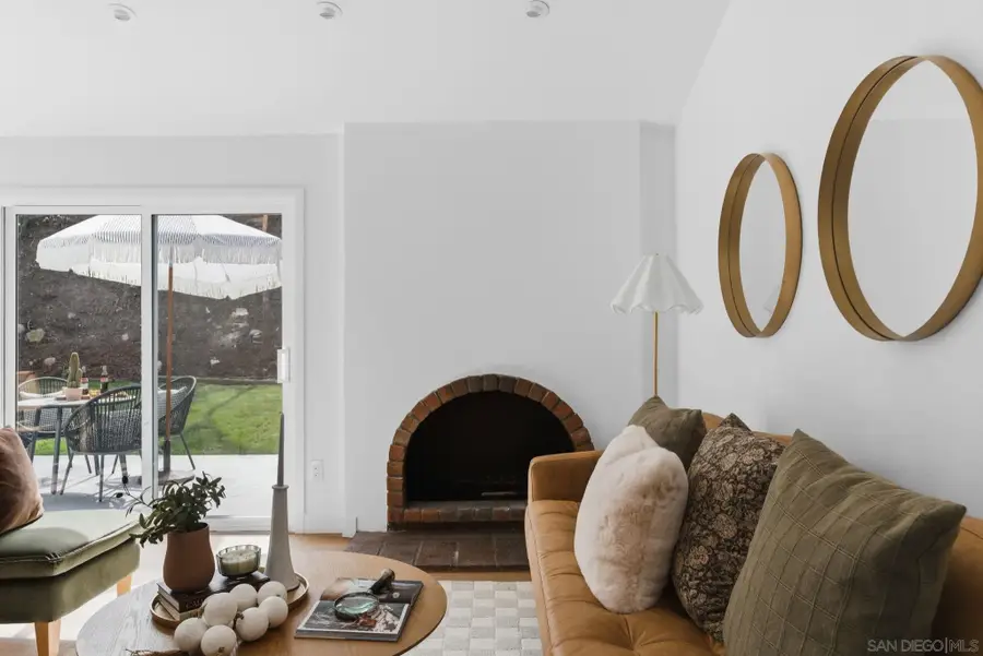 725 Santa Florencia, Solana Beach, CA 92075 - #2