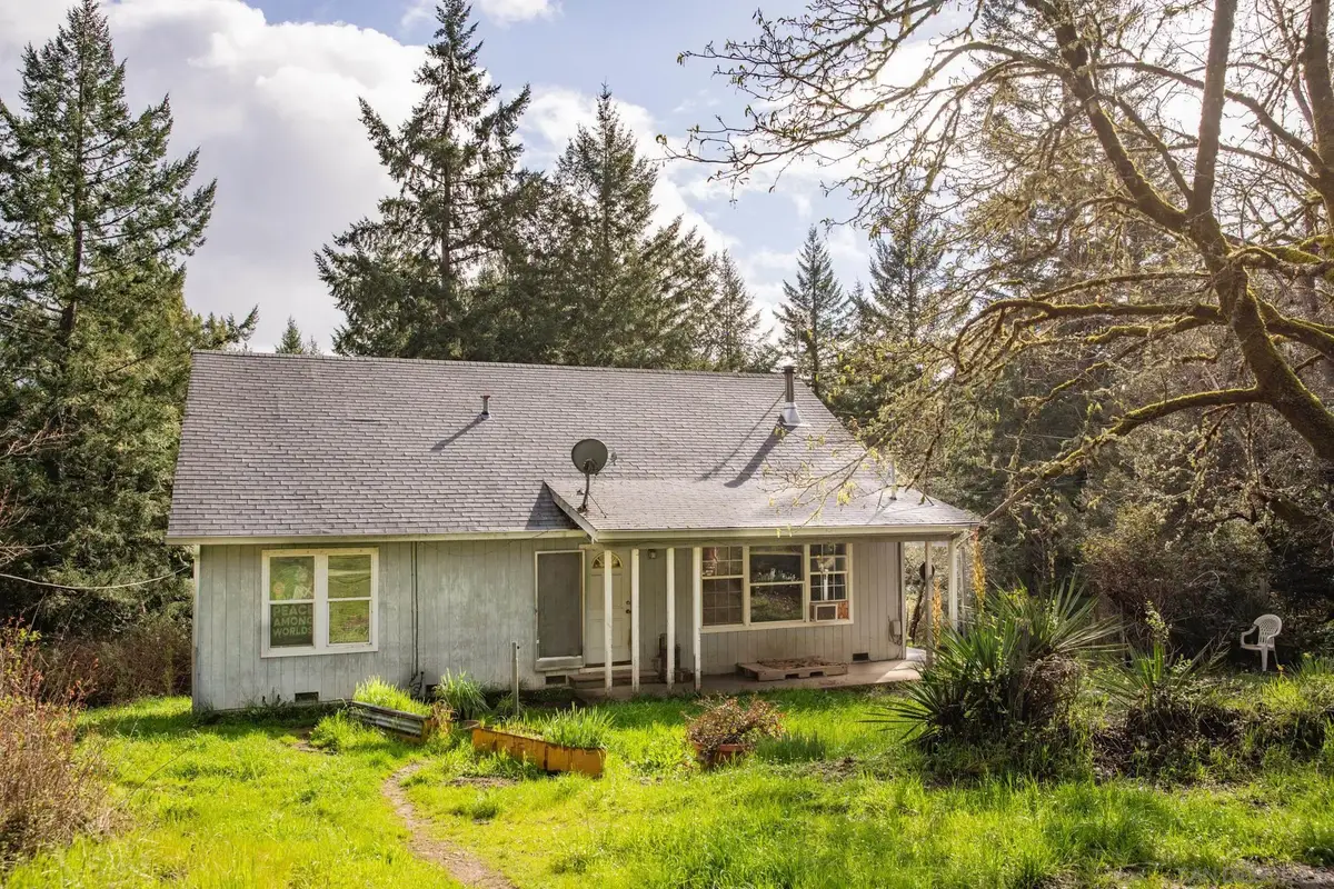 9897 Dyerville Loop Rd, Myers Flat, CA 95554 - #1