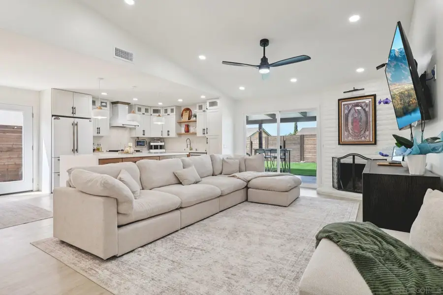 2016 Oak Hill Dr, Escondido, CA 92027 - #2