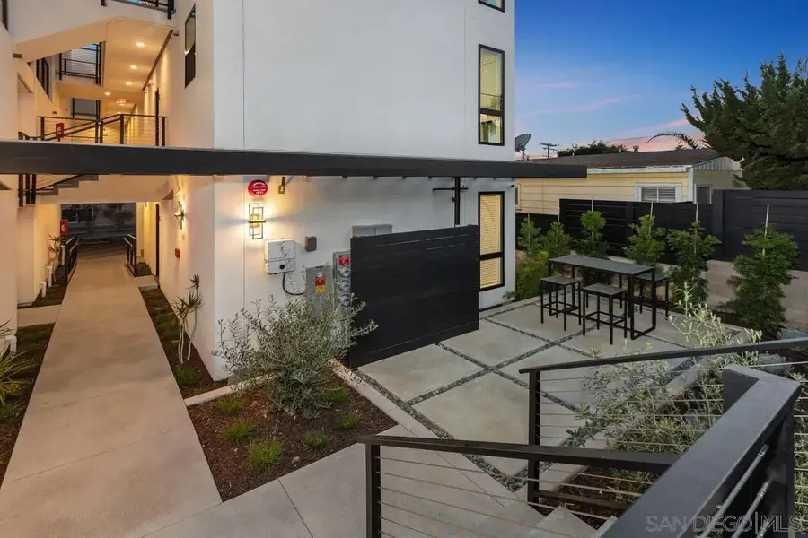 5727 Lauretta St, San Diego, CA 92110 - #2