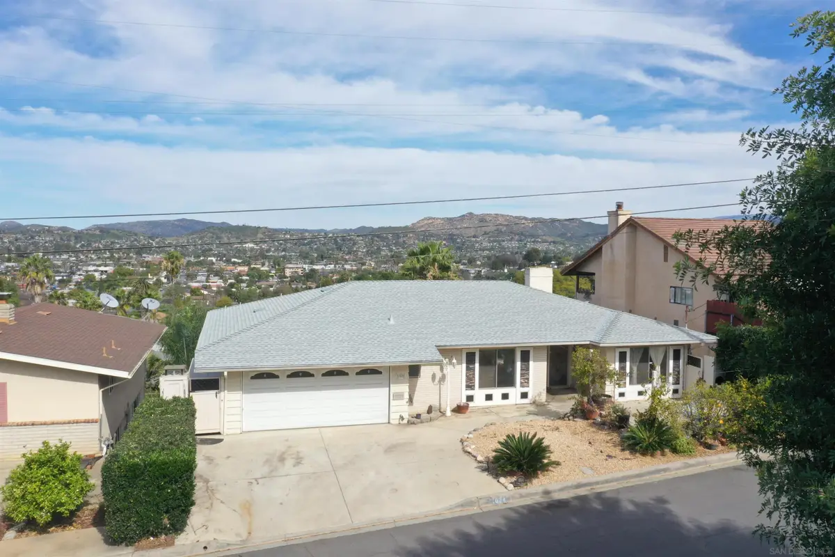 1024 Circle Dr, Escondido, CA 92025 - #1
