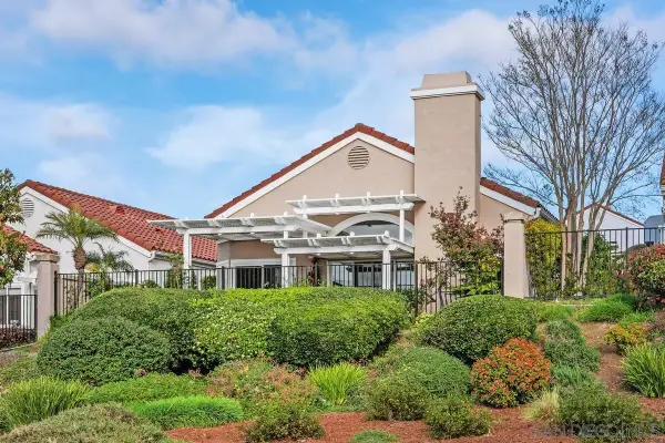 1225 Via Rafael, San Marcos, CA 92078